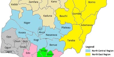 Ramani ya nigeria kuonyesha maeneo ya kijiografia na kisiasa